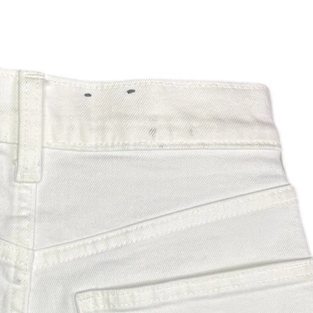 GAP women’s 4” short high rise white denim sz 27/4R preloved